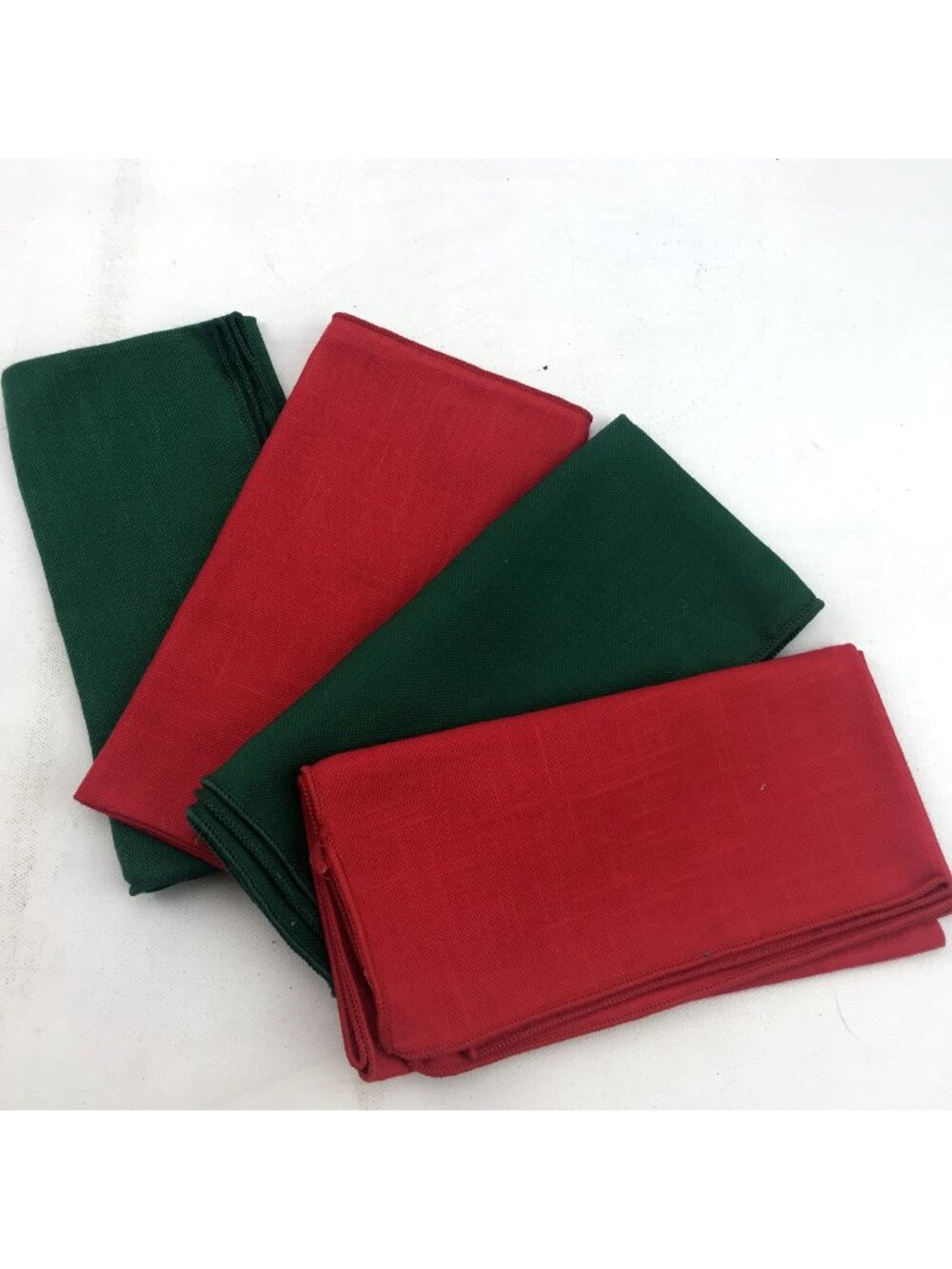 Set Of 4 Fabric Red Green Napkins Christmas Holiday Table Setting Decor 16"
